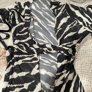 Size large zebra print coverup